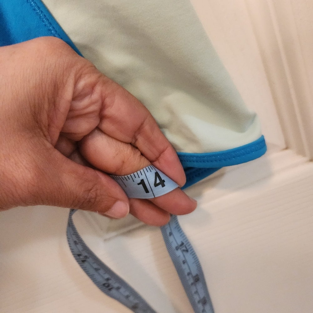 Lululemon heat it up crops size 2 or 4 - Picture 5 of 5